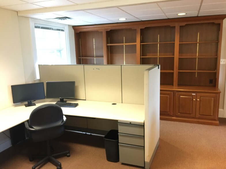 More Photos Of 240 Conestoga Rd, Wayne Office For Lease