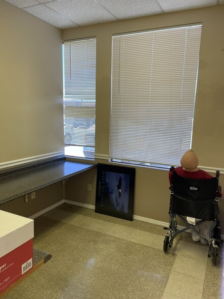 More Photos Of 575 E Wilcox Dr, Sierra Vista Medical For Sale