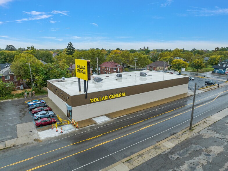 More Photos Of 3431 Joy Rd, Detroit Freestanding For Lease