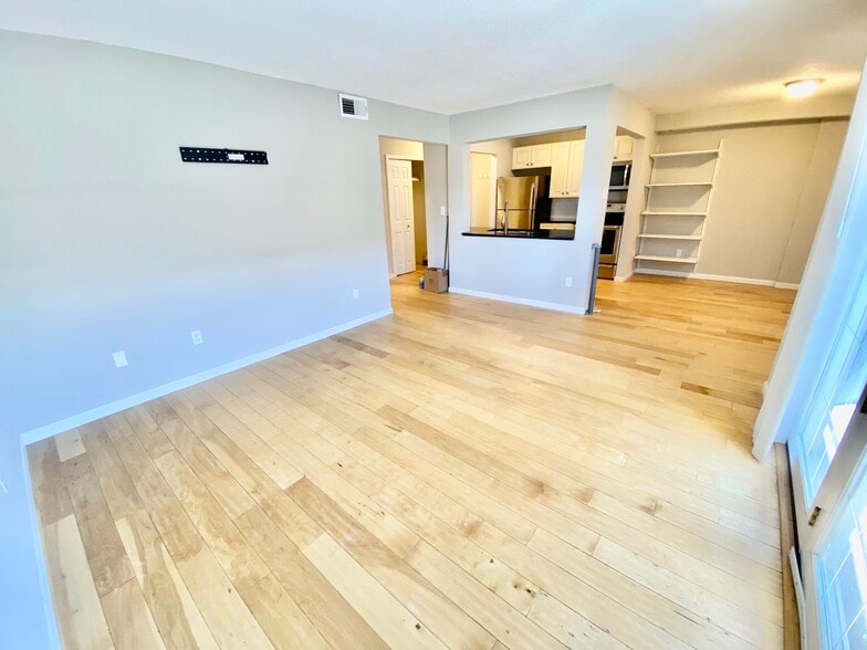 More Photos Of , Minneapolis Multifamily For Sale