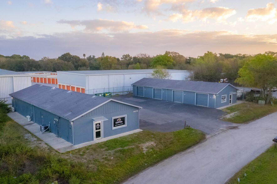 Primary Photo Of 4073 Sawyer Ct, Sarasota Warehouse For Lease