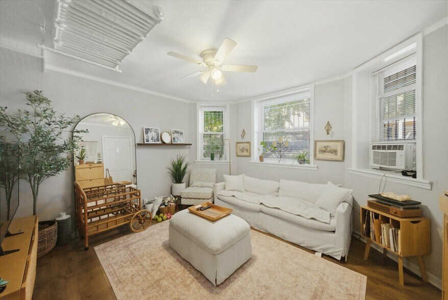 More Photos Of 3605-3607 W Palmer St, Chicago Apartments For Sale