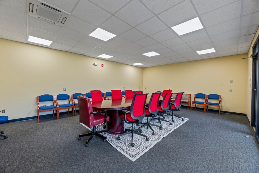 More Photos Of 154 Tices Ln, East Brunswick Manufacturing For Sale