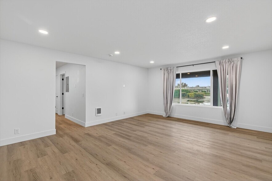 More Photos Of 302 3rd St, Woodland Apartments For Sale