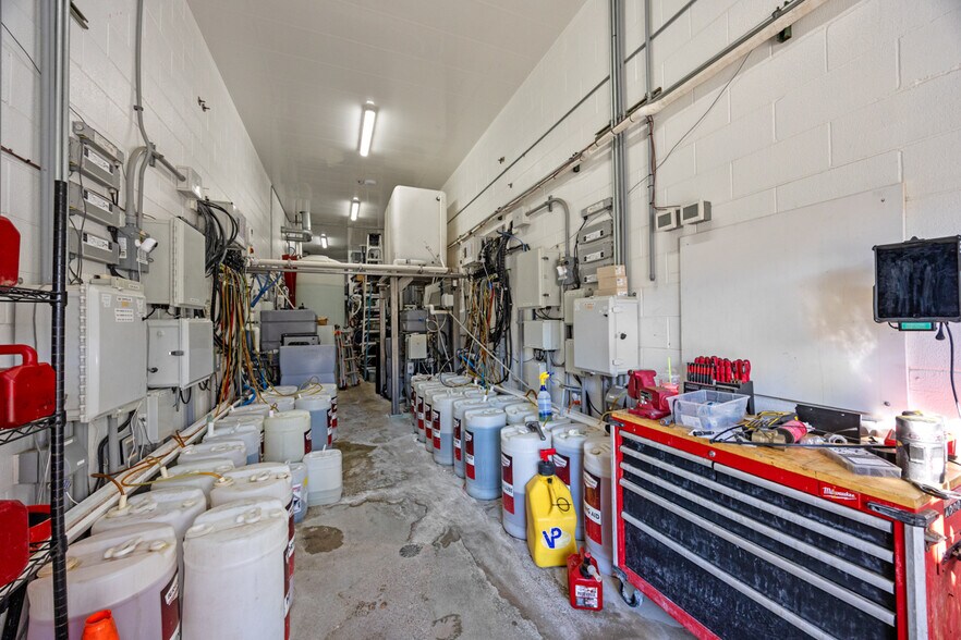 More Photos Of 655 S US Highway 131, Three Rivers General Retail For Sale