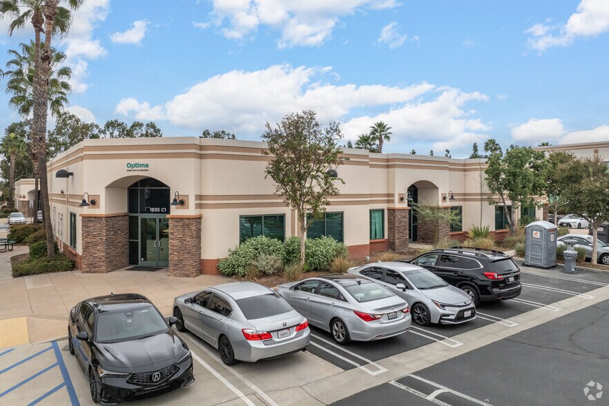 More Photos Of 1935 Chicago Ave, Riverside Office For Sale