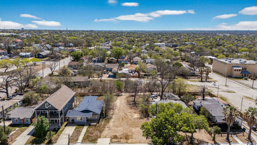 More Photos Of 920 Martin Luther King Dr, San Antonio Land For Sale