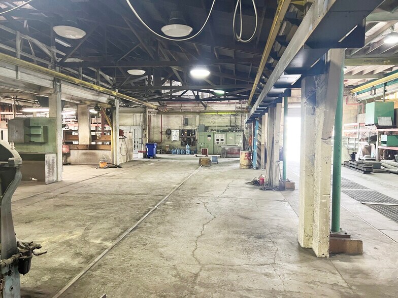 More Photos Of 1200 Chesley Ave, Richmond Warehouse For Sale