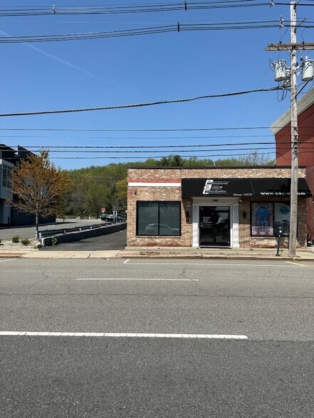 Primary Photo Of 269 Millburn Ave, Millburn Storefront For Lease