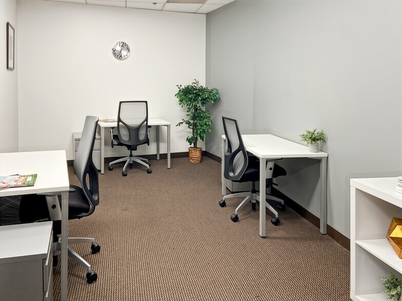 More Photos Of 21515 Hawthorne Blvd, Torrance Coworking Space