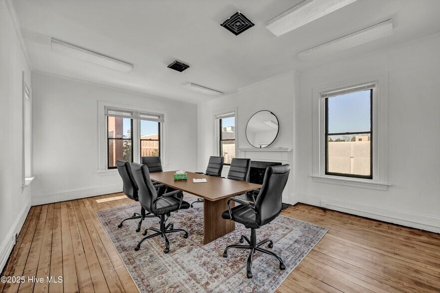 More Photos Of 19 N 5th Ave, Wilmington Office For Sale