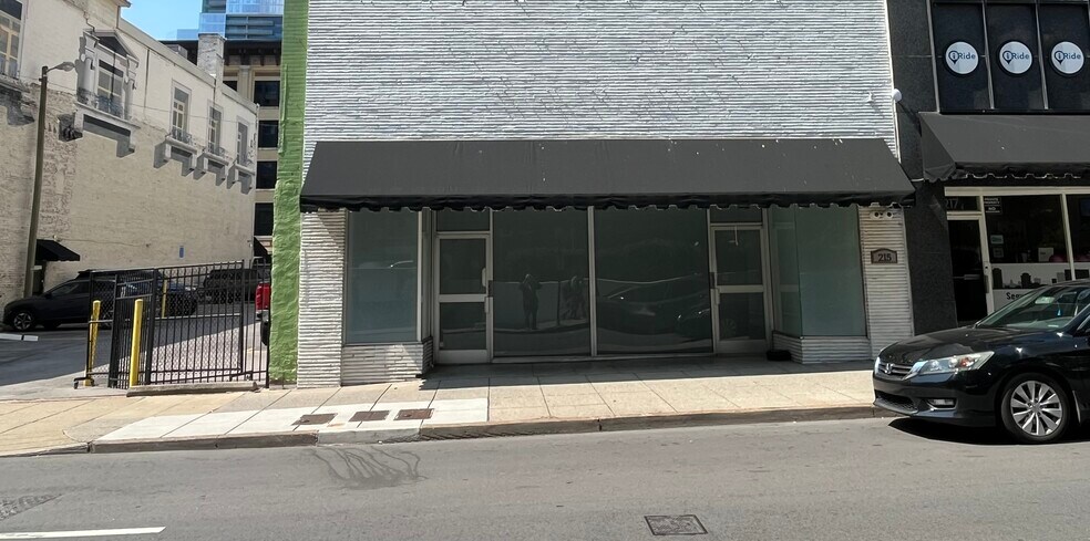 Primary Photo Of 215 6th Ave N, Nashville General Retail For Lease