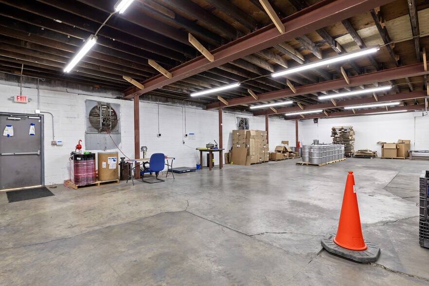 More Photos Of 3801 Dodds Ave, Chattanooga Warehouse For Lease