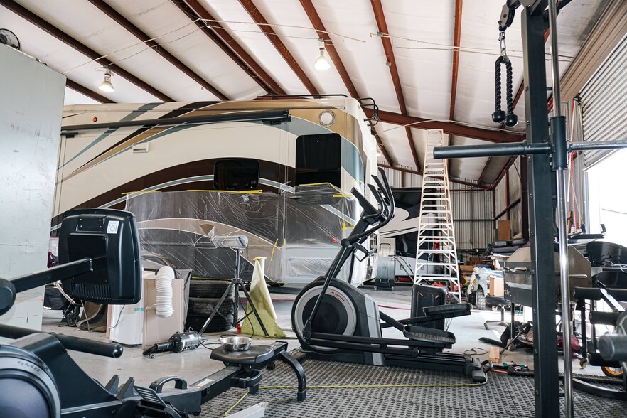 More Photos Of 16326 Mueschke Rd, Cypress Light Distribution For Sale