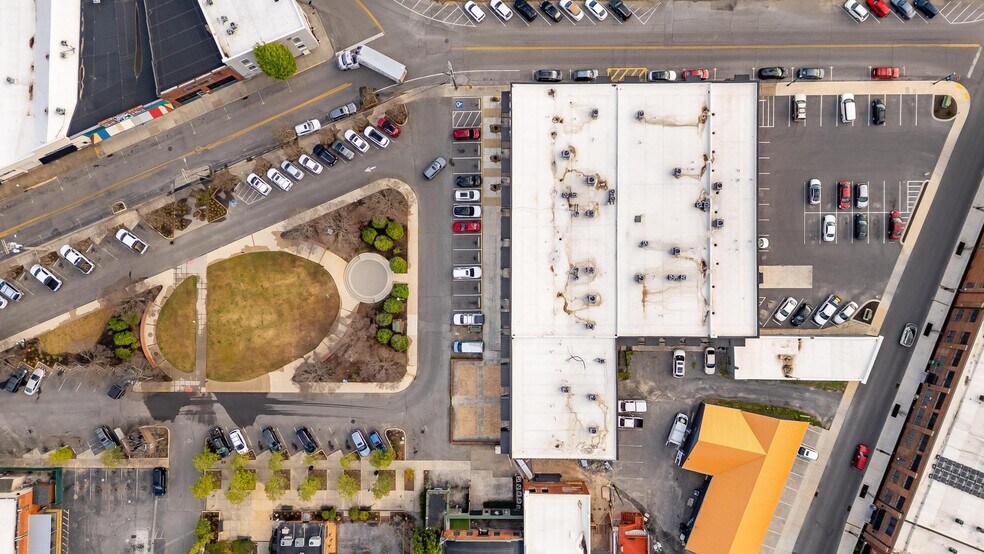 More Photos Of 230 1st St SW, Cleveland Flex For Lease