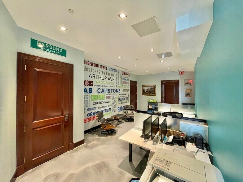 More Photos Of 251-73 Jericho Tpke, Bellerose Office For Sale