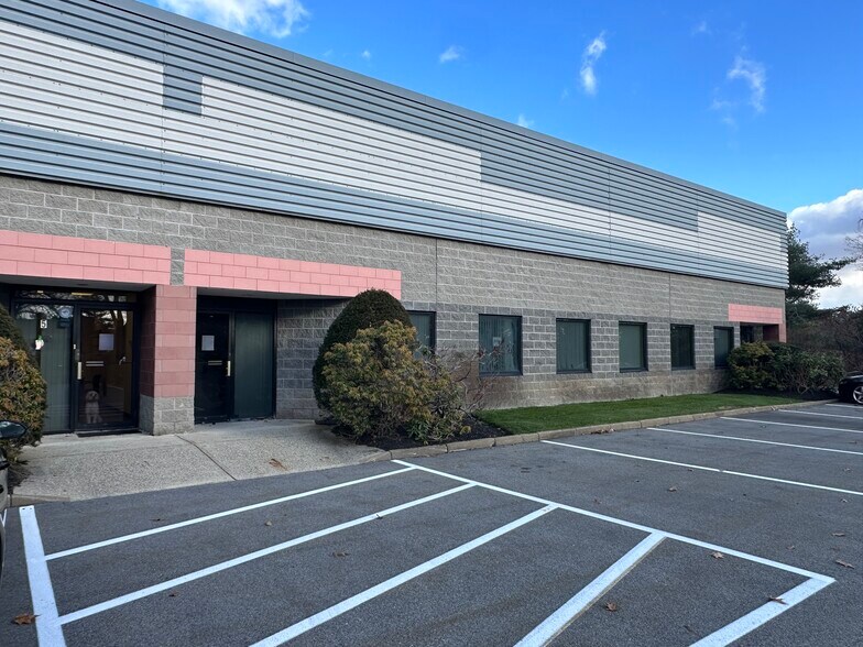 More Photos Of 2 Park Dr, Westford Manufacturing For Sale