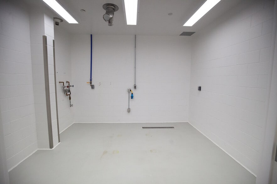 More Photos Of 1001 S 3rd St W, Missoula Manufacturing For Sale