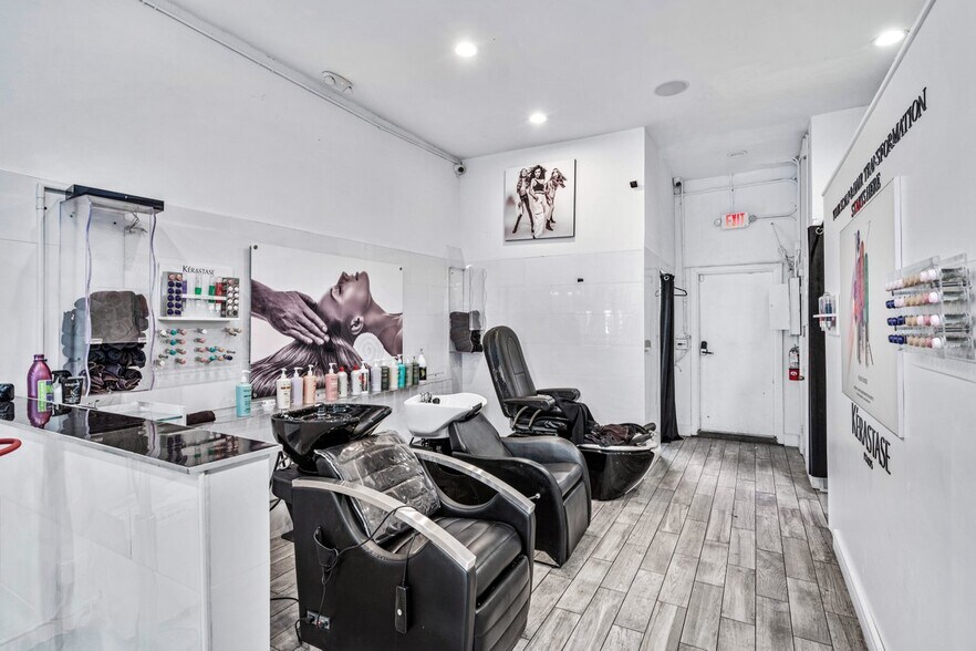 More Photos Of 500-506 Lake Ave, Lake Worth Freestanding For Lease