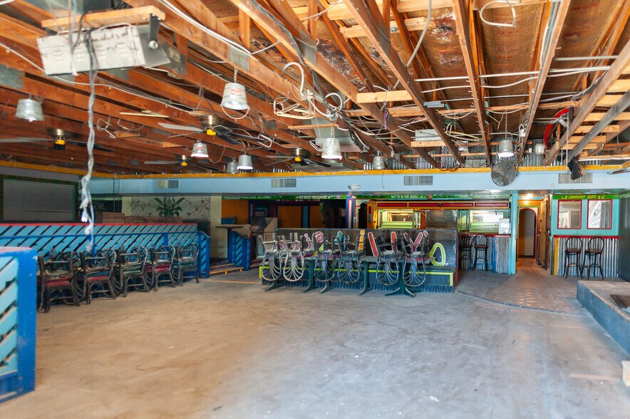 More Photos Of 1123 W Broadway Rd, Tempe Manufacturing For Sale
