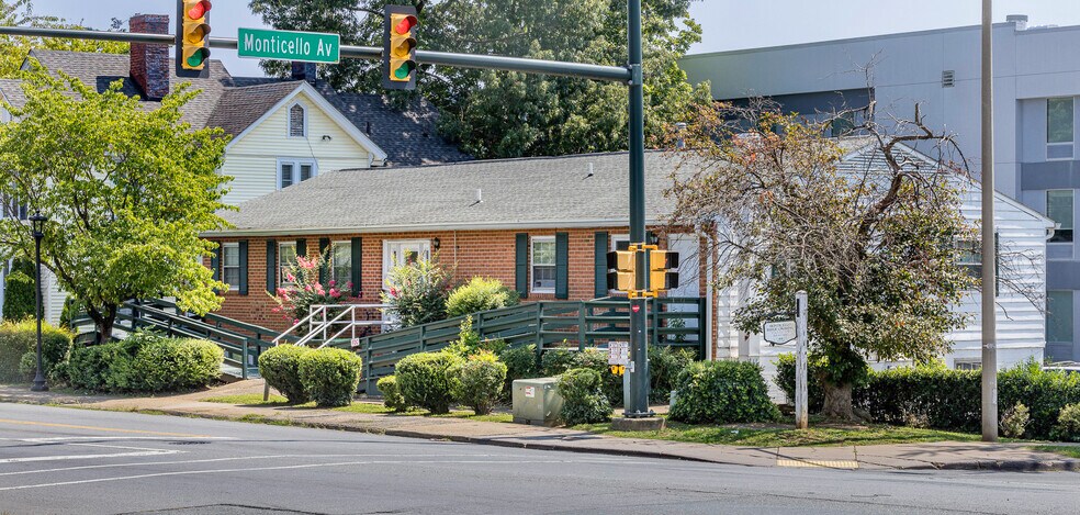 More Photos Of 218 Ridge St, Charlottesville Specialty For Sale