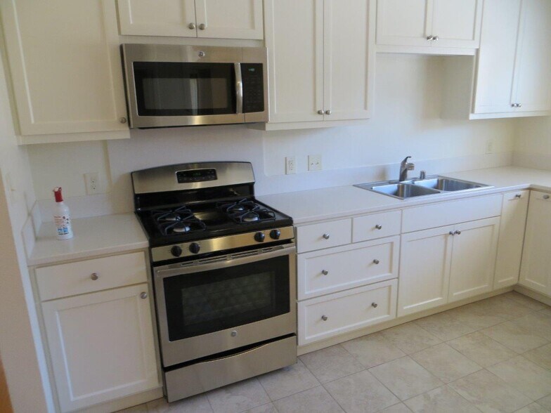 More Photos Of 415 4th St, Winters Multifamily For Sale