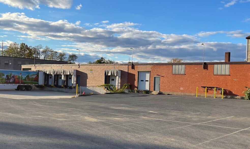 More Photos Of 1017-1033 Maclay St, Harrisburg Manufacturing For Lease