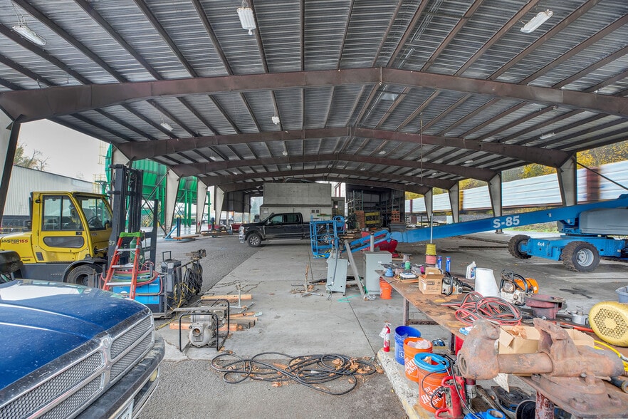 More Photos Of 18637 SE Evergreen Hwy, Vancouver Warehouse For Sale
