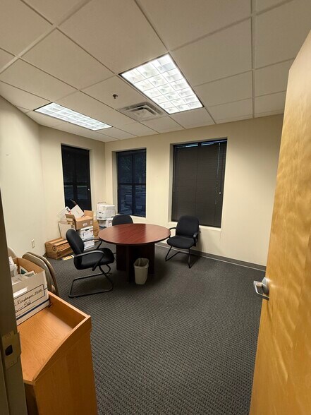 More Photos Of 1880 W Oak Pky, Marietta Loft Creative Space For Lease