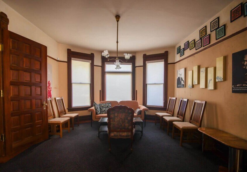 More Photos Of 253-255 S Marengo Ave, Pasadena Office For Lease