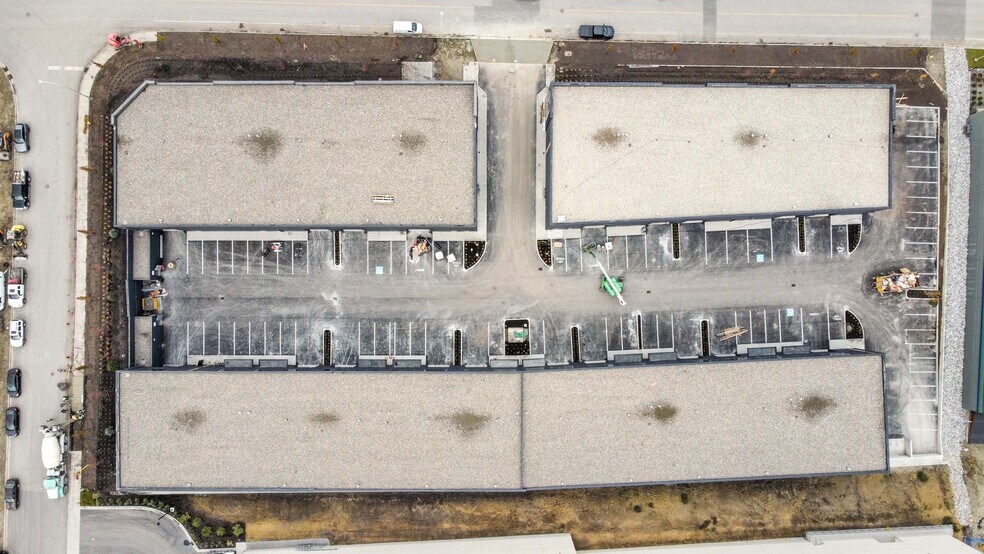 More Photos Of 2094 Pier Mac Way, Kelowna Warehouse For Sale