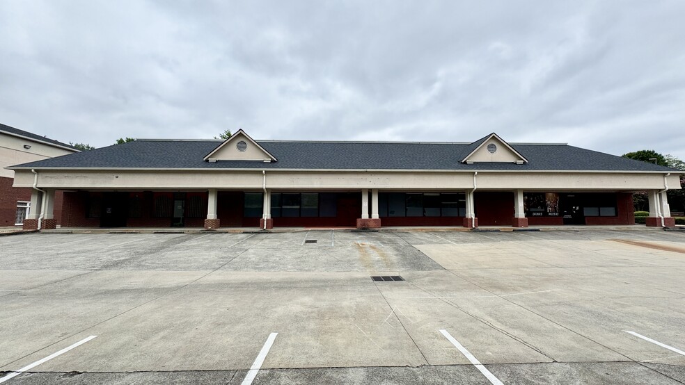 More Photos Of 3050 Mansell Rd, Alpharetta Freestanding For Sale