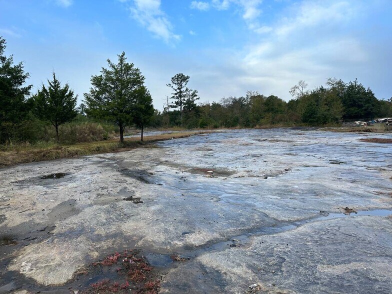 More Photos Of 2466 Georgia Highway 20 NE, Conyers Auto Repair For Lease
