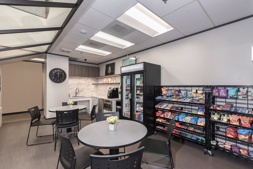 More Photos Of Private Office Space, Houston Office For Sale