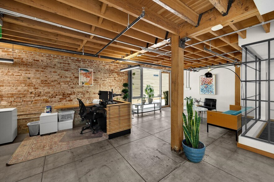 More Photos Of 425 E 4th St, Long Beach Office Residential For Sale