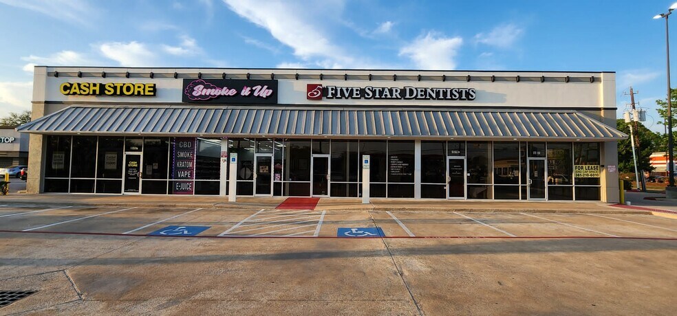 More Photos Of 3515 Spencer Hwy, Pasadena Freestanding For Lease