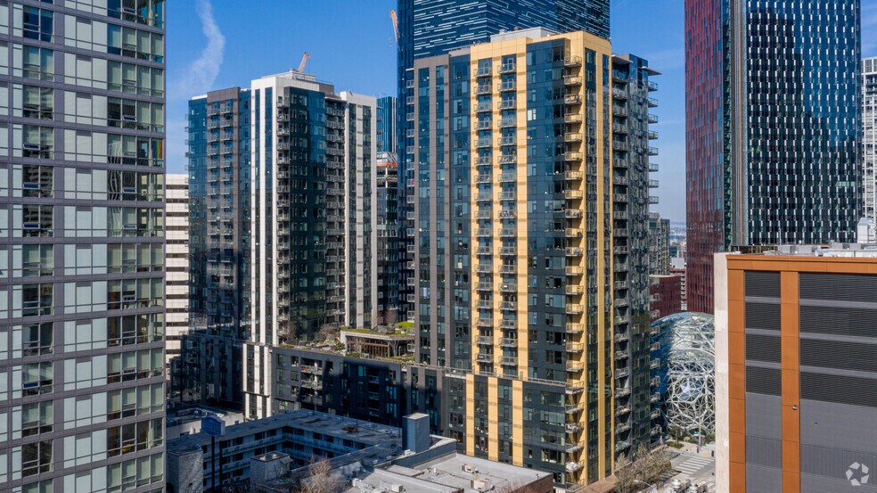 More Photos Of 2121 6th Ave, Seattle Apartments For Lease