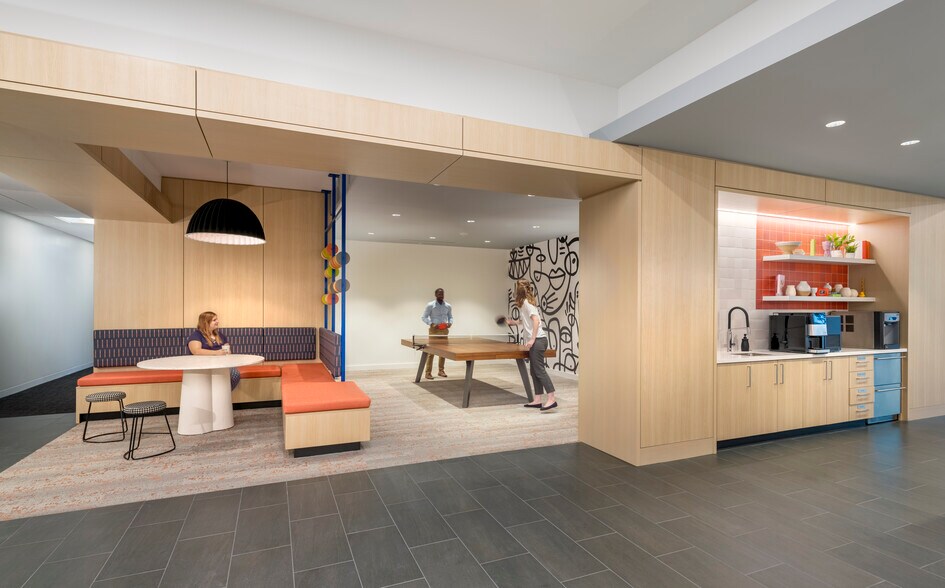 More Photos Of 8621 Robert Fulton Dr, Columbia Office For Lease