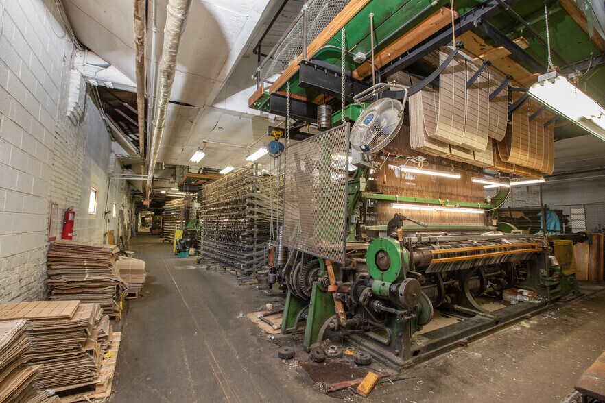 More Photos Of 201 W Lincoln Hwy, Penndel Manufacturing For Sale