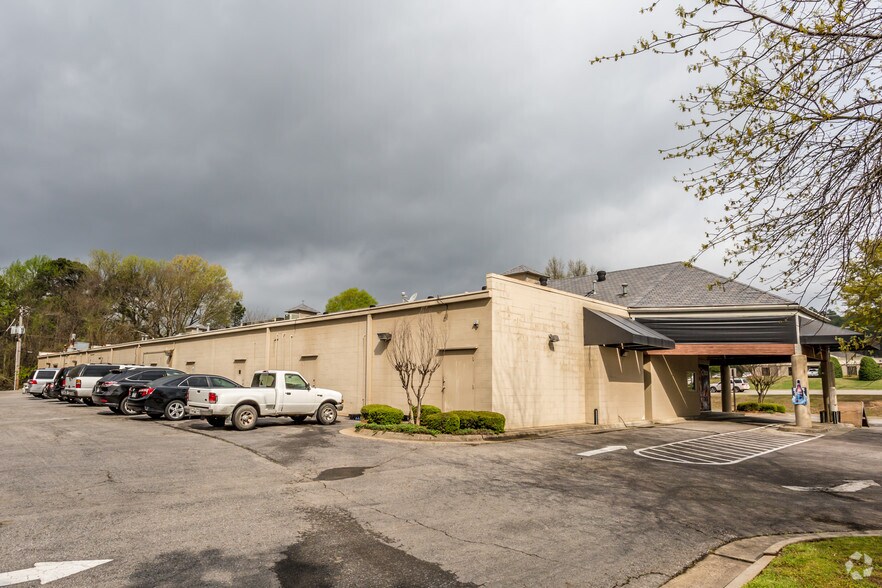 More Photos Of 14309 Cantrell Rd, Little Rock Storefront For Lease