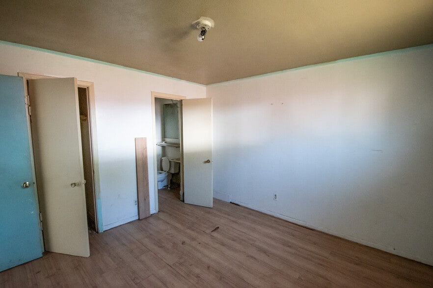 More Photos Of 3425 Martin Ave, Greensboro Apartments For Sale