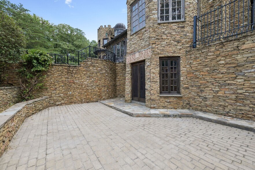 More Photos Of 1374 Peter Pond Rd, Ashland City Lodge Meeting Hall For Sale