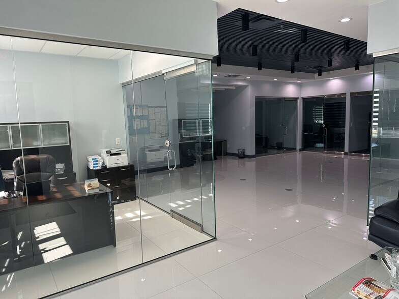 More Photos Of 1173 W John Carpenter Fwy, Irving Medical For Sale