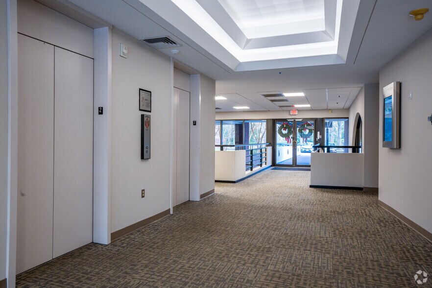 More Photos Of 2809 Emerywood Pky, Richmond Office For Lease