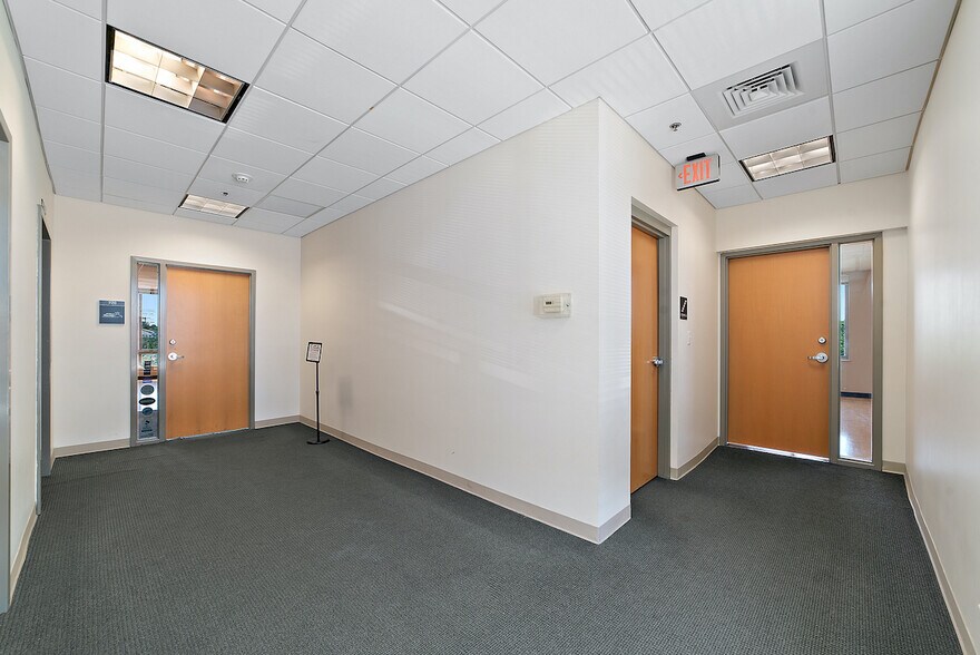 More Photos Of 44320 Premier Plaza, Ashburn Office For Sale
