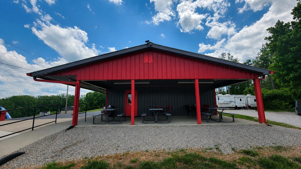 More Photos Of 2806 State Park Rd, Burkesville Freestanding For Sale