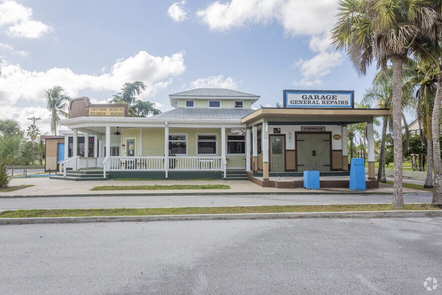 More Photos Of 102 Copeland Ave SW, Everglades City Restaurant For Sale