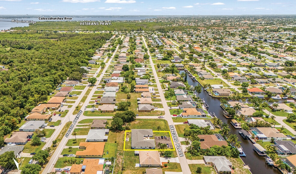 More Photos Of 937 SE 23rd Pl, Cape Coral Apartments For Sale