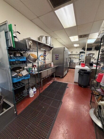 More Photos Of 20040-20060 E Arrow Hwy, Covina Storefront For Lease