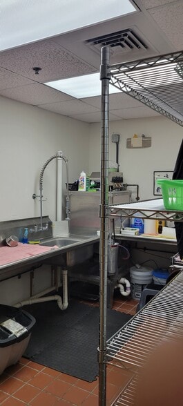 More Photos Of 165 Monroe Tpke, Trumbull Medical For Sale